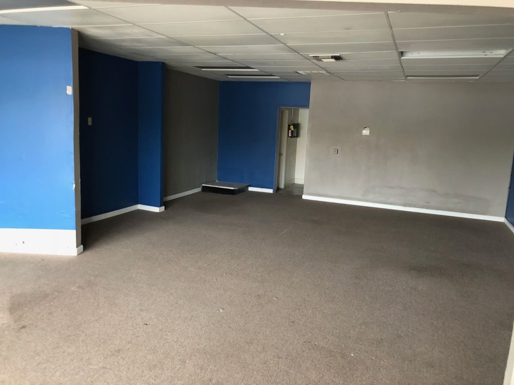 Retail Space Available on SWC of Clinton/Cedar in Fresno, CA: 4122 E Clinton Avenue, Fresno, CA 93703